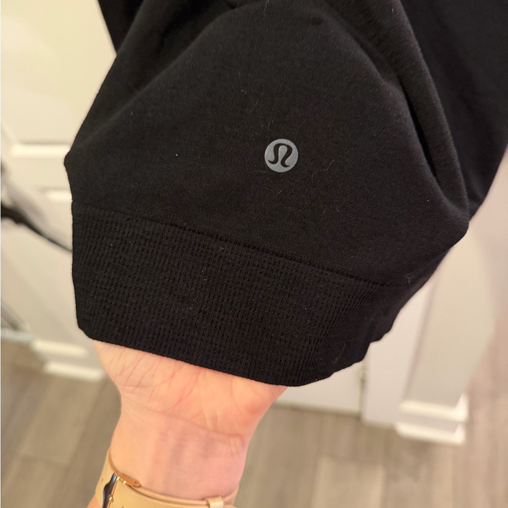 Lululemon Black Long Sleeve Shirt - M - Picture 5 of 6